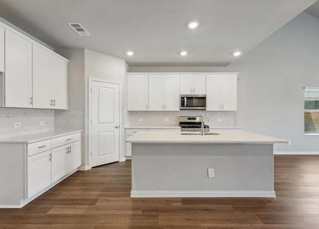 Property at 713 Tidal Dr, Princeton, TX 75071, 5 beds, 3 baths