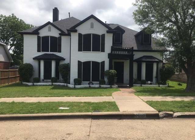 Property at 1512 Chester Dr, Plano, TX 75025, 4 beds, 3.5 baths