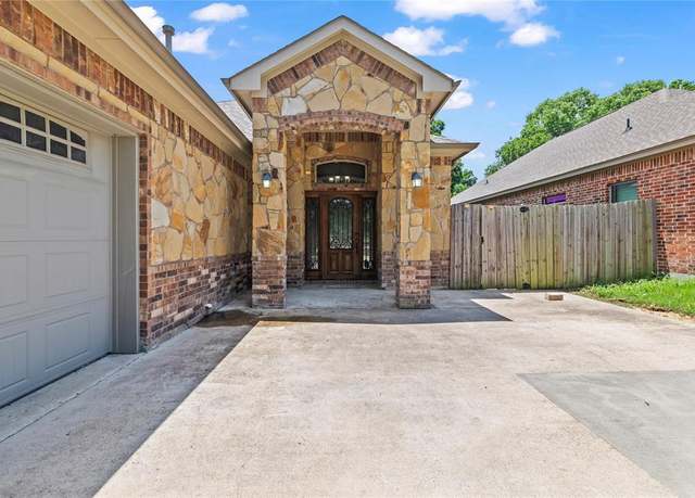 Property at 7806 Garner Rd, Rowlett, TX 75088, 3 beds, 2 baths