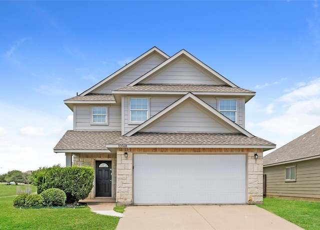 Property at 10568 Flagstaff Run, Fort Worth, TX 76140, 3 beds, 2.5 baths