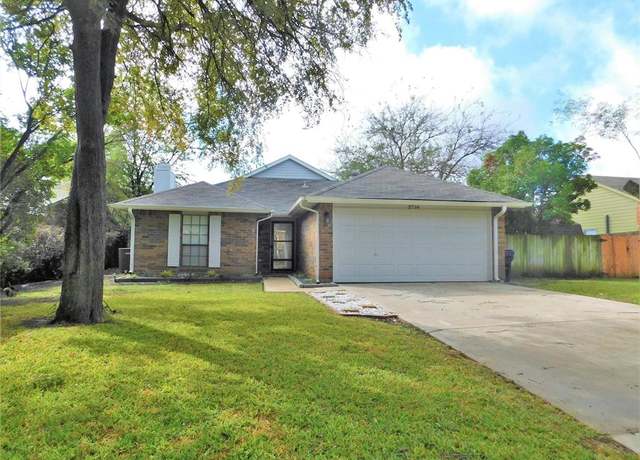 Property at 2716 Mistywood Ln, Denton, TX 76209, 3 beds, 2 baths