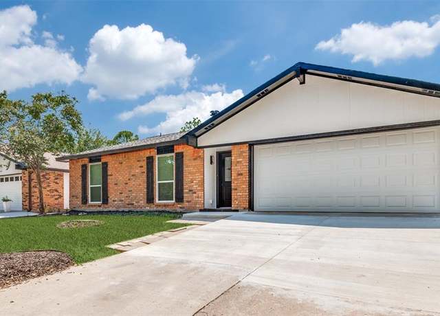 Property at 2837 Santa Rita Dr, Grand Prairie, TX 75052, 3 beds, 2 baths
