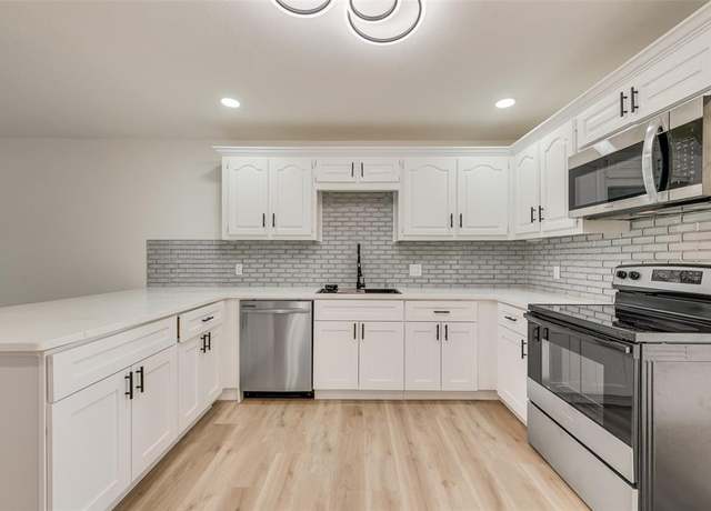 Property at 123 Chaperial Rd, Corsicana, TX 75110, 3 beds, 3 baths