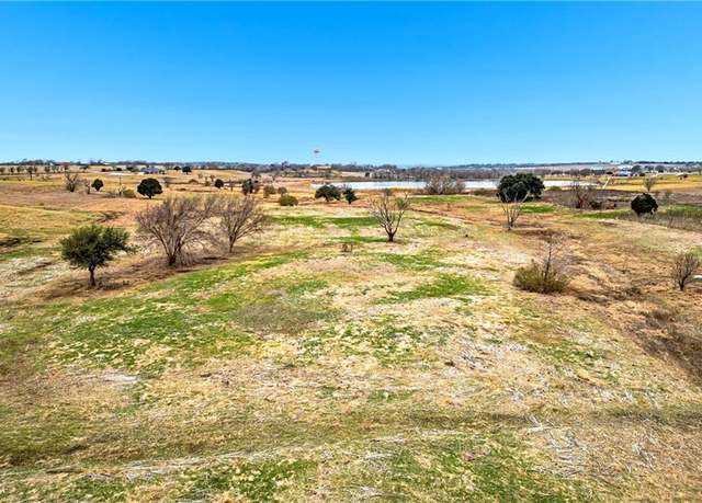 Property at 8070 N Lone Star Pkwy, Moody, TX 76657