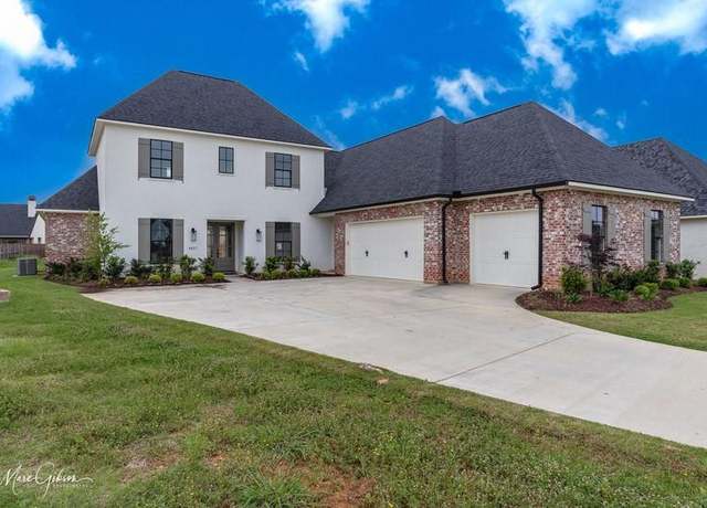 Property at 9827 Canebrake Ln, Shreveport, LA 71106, 4 beds, 3 baths