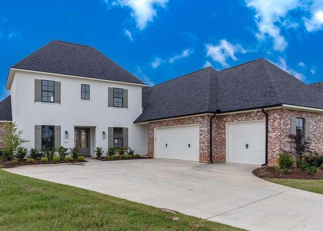 Property at 9827 Canebrake Ln, Shreveport, LA 71106, 4 beds, 3 baths