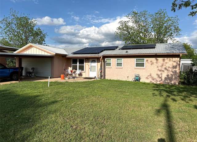 Property at 1303 22nd Ave, Mineral Wells, TX 76067, 4 beds, 2 baths