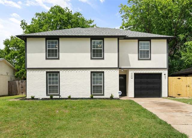 Property at 2303 Avenue C, Grand Prairie, TX 75051, 5 beds, 2.5 baths