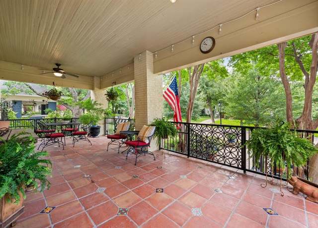 Property at 2307 5th Ave, Fort Worth, TX 76110, 4 beds, 3 baths