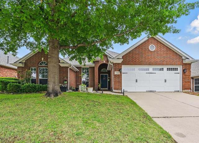 Property at 3106 Juneau Dr, Corinth, TX 76210, 4 beds, 2 baths