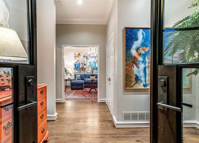 Property at 10 Carmarthen Ct, Dallas, TX 75225, 2 beds, 3.5 baths