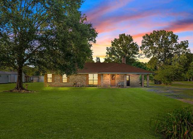 Property at 8640 Blanchard Furrh Rd, Shreveport, LA 71107, 3 beds, 2 baths