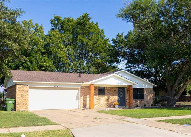 Property at 1029 Swanner Dr, Howe, TX 75459, 3 beds, 1.5 baths