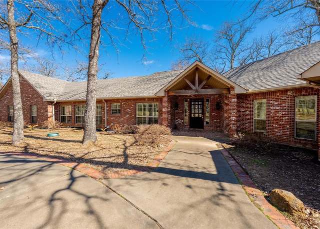 Property at 110 Bay Tree Trl, Mabank, TX 75156, 3 beds, 2.5 baths