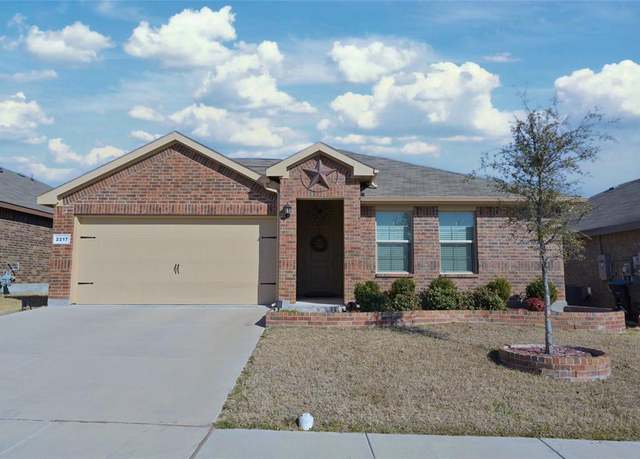 Property at 2217 Denmark Ln, Fort Worth, TX 76108, 3 beds, 2 baths