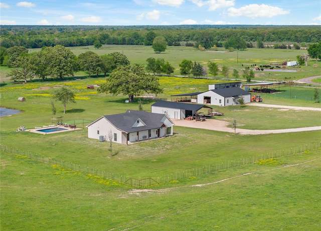 Property at 633 County Road 44550, Paris, TX 75462, 3 beds, 2 baths