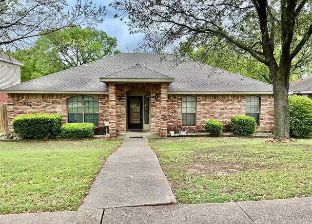 Property at 612 Desoto Dr, Desoto, TX 75115, 3 beds, 2 baths