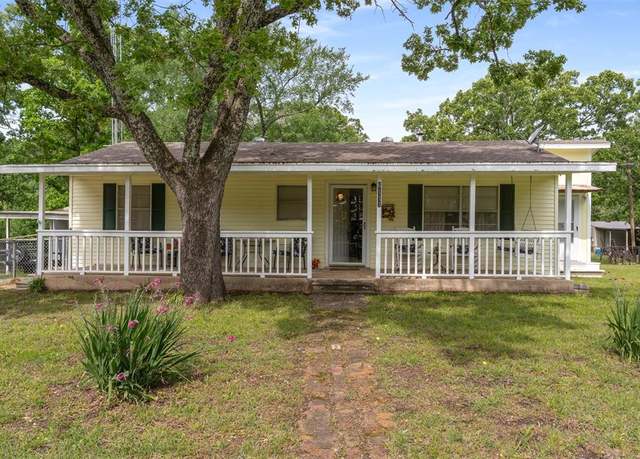 Property at 6111 County Road 2610, Bonham, TX 75418, 3 beds, 2 baths
