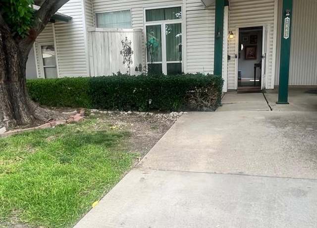 Property at 2665 Via Los Altos, Carrollton, TX 75006, 2 beds, 1.5 baths