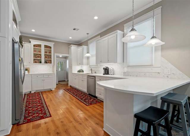 Property at 2018 Colcord Ave, Waco, TX 76707, 3 beds, 2 baths