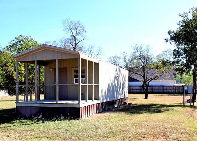 Property at 605 E Jacksboro St, Chico, TX 76431, 2 beds, 2 baths