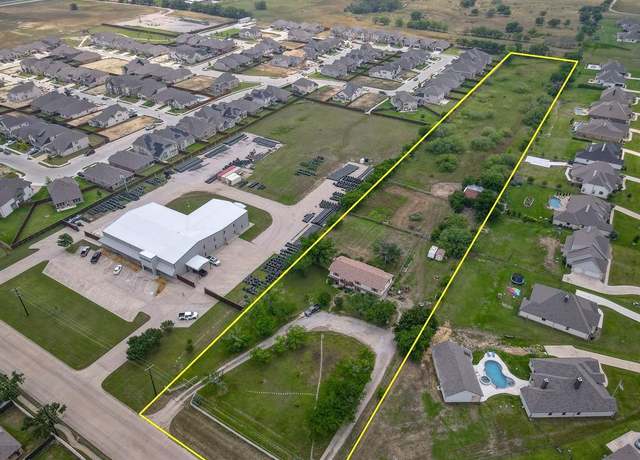 Property at 16777 John Wiley Rd, Justin, TX 76247, 4 beds, 2.5 baths