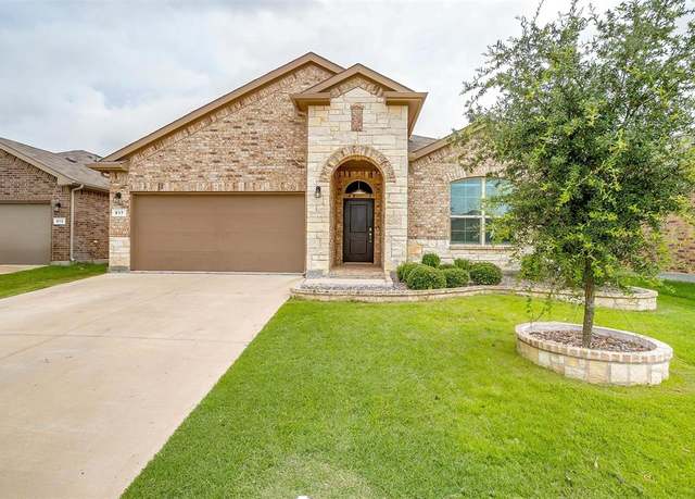 Property at 817 Nicole Way, Fort Worth, TX 76028, 3 beds, 2 baths