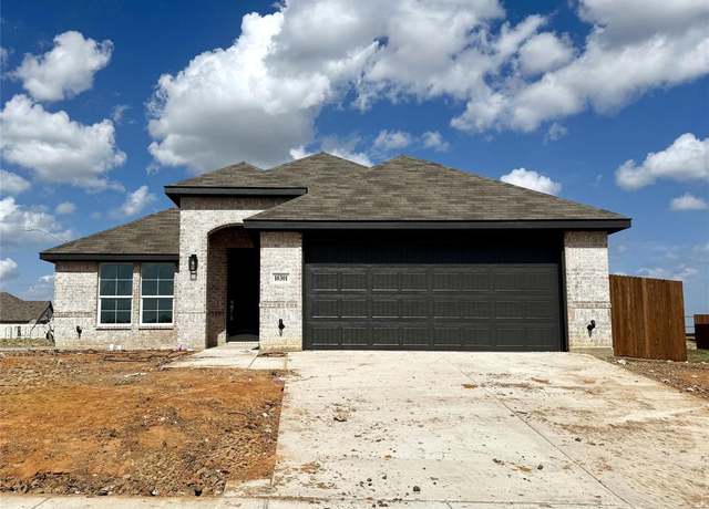 Property at 10301 Tapioca St, Fort Worth, TX 76036, 3 beds, 2 baths