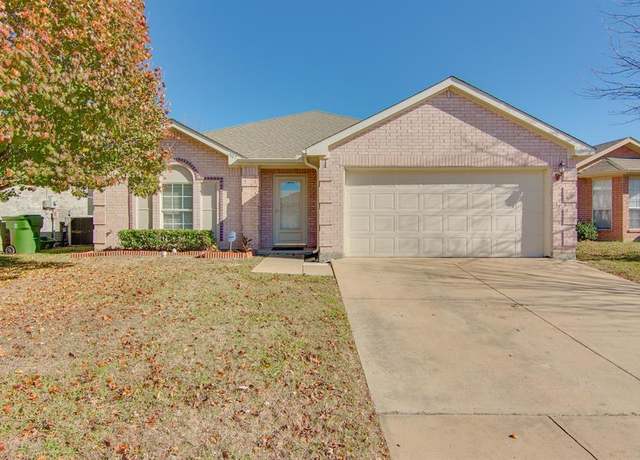 Property at 507 Blueberry Hill Ln, Mansfield, TX 76063, 3 beds, 2 baths