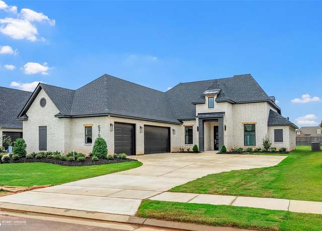 Property at 579 Corinth Cir, Bossier City, LA 71111, 4 beds, 3 baths