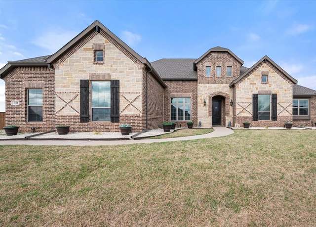 Property at 351 Evening Fire Dr, Waxahachie, TX 75167, 4 beds, 2.5 baths