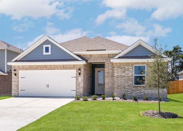 Property at 1029 Cedar St, Hutchins, TX 75141, 4 beds, 2 baths
