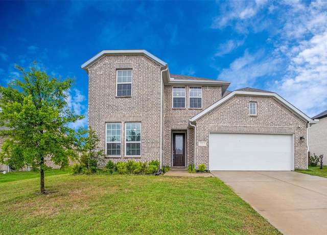 Property at 717 Newberry Ln, Royse City, TX 75189, 4 beds, 3.5 baths