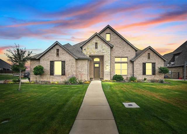 Property at 132 Parkview Ln, Boyd, TX 76023, 3 beds, 2.5 baths