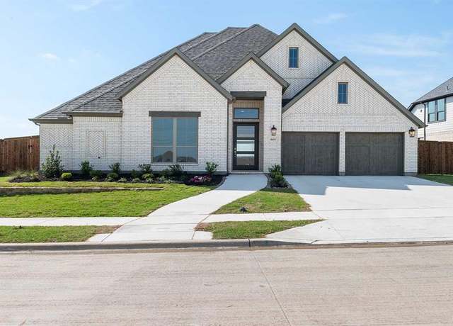 Property at 10453 Gray Hills Dr, Fort Worth, TX 76126, 4 beds, 3.5 baths