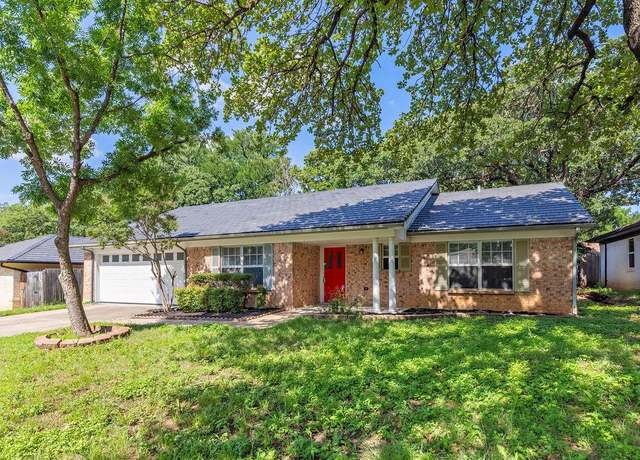 Property at 4209 W Pleasant Forest St, Arlington, TX 76015, 4 beds, 2 baths