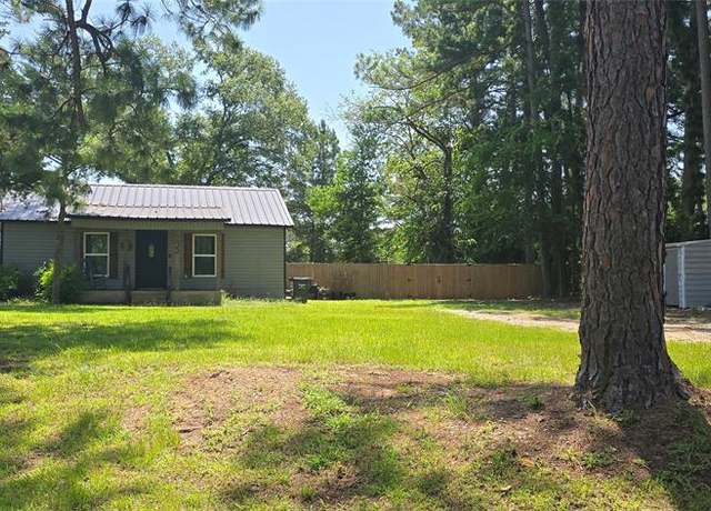 Property at 732 Ravine St, Emory, TX 75440, 3 beds, 2 baths