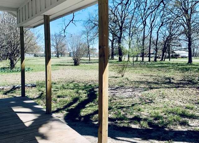 Property at 250 Skyview, Point, TX 75472, 4 beds, 3 baths