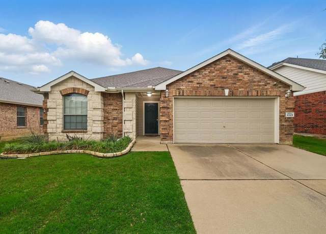 Property at 4528 Sleepy Meadows Dr, Fort Worth, TX 76244, 3 beds, 2 baths