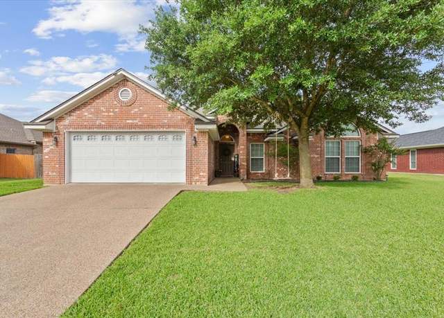 Property at 2905 Pueblo Dr, Waco, TX 76712, 3 beds, 2 baths
