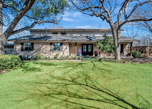 Property at 104 Wildwood Ct, Azle, TX 76020, 4 beds, 2.5 baths