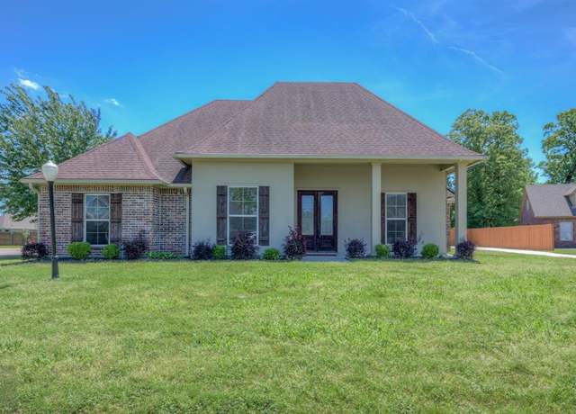 Property at 9973 Burgundy Oaks Dr, Shreveport, LA 71118, 5 beds, 3.5 baths