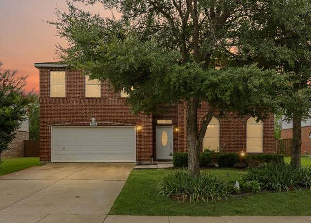 Property at 7704 Swan Park Dr, Denton, TX 76210, 5 beds, 3.5 baths