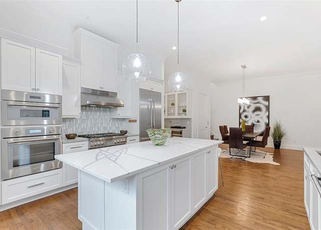 Property at 2804 Thomas Ave #104, Dallas, TX 75204, 3 beds, 4 baths