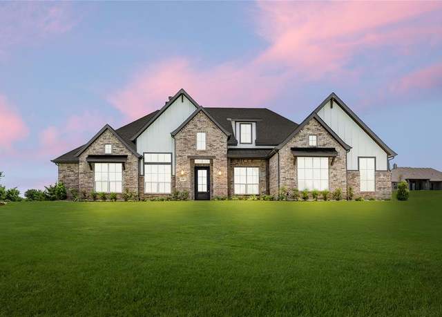 Property at 238 Carly Ln, Van Alstyne, TX 75495, 4 beds, 3 baths