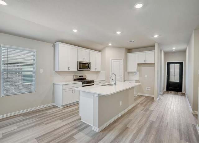 Property at 808 Tidal Dr, Princeton, TX 75071, 4 beds, 2 baths
