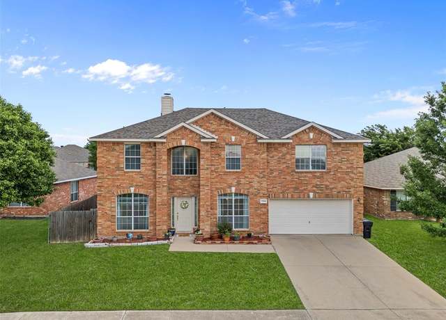 Property at 7005 Meadow Bend Dr, Arlington, TX 76002, 4 beds, 2 baths