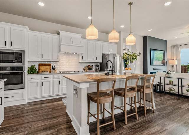 Property at 752 Fletcher Dr, Fate, TX 75087, 4 beds, 2.5 baths
