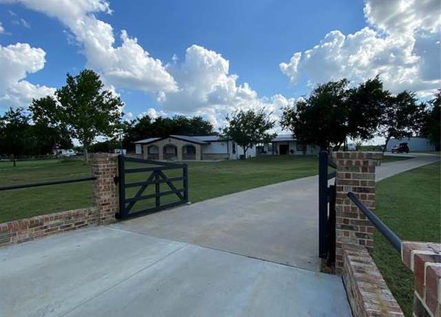 Property at 18725 County Road 620, Venus, TX 76084, 4 beds, 3 baths