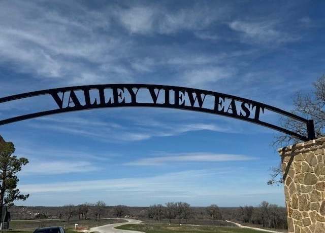 Property at 1061 Gonzollas Rd, Springtown, TX 76082